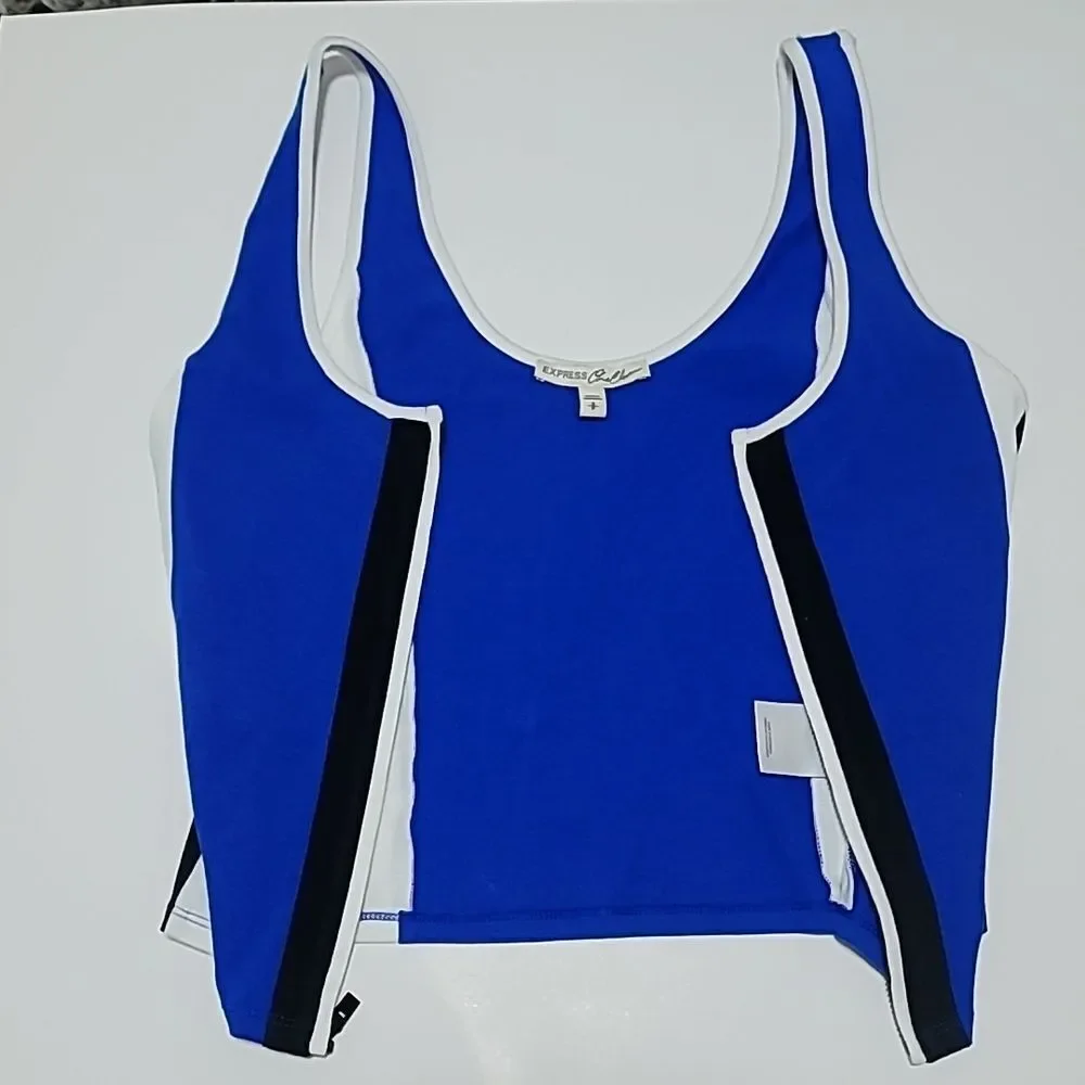 Express One eleven Crop Top - Picture 3 of 3